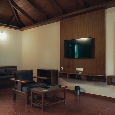 Coorggavadana Hotel Madikeri Exterior photo