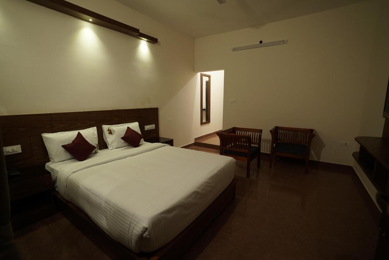 Coorggavadana Hotel Madikeri Exterior photo