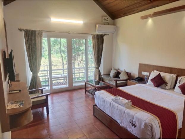 Coorggavadana Hotel Madikeri Exterior photo